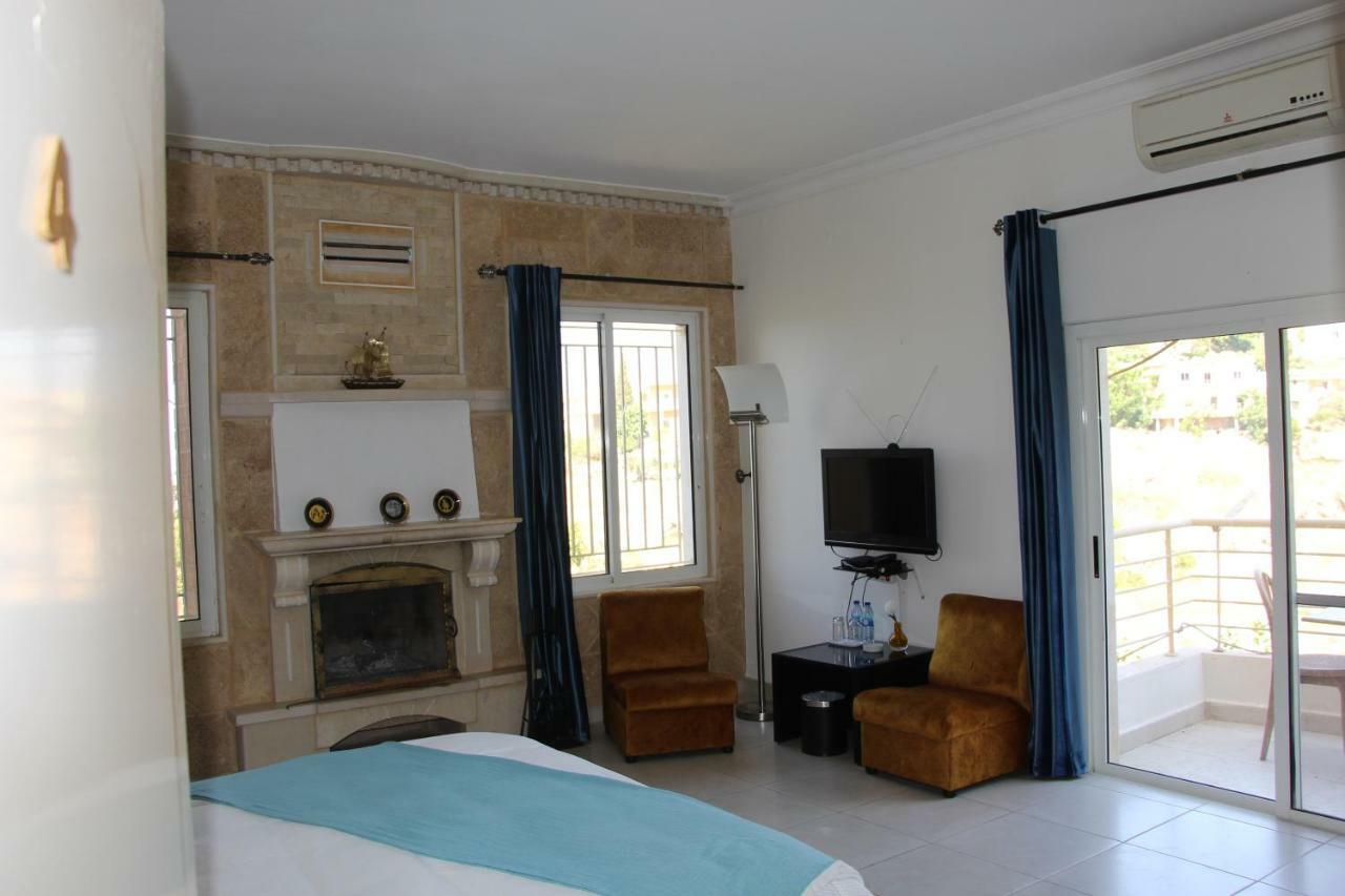 Luna Motel Naqoura Exterior foto